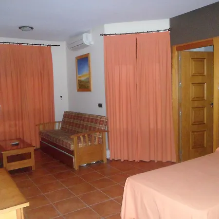 Rural La Encina 3*